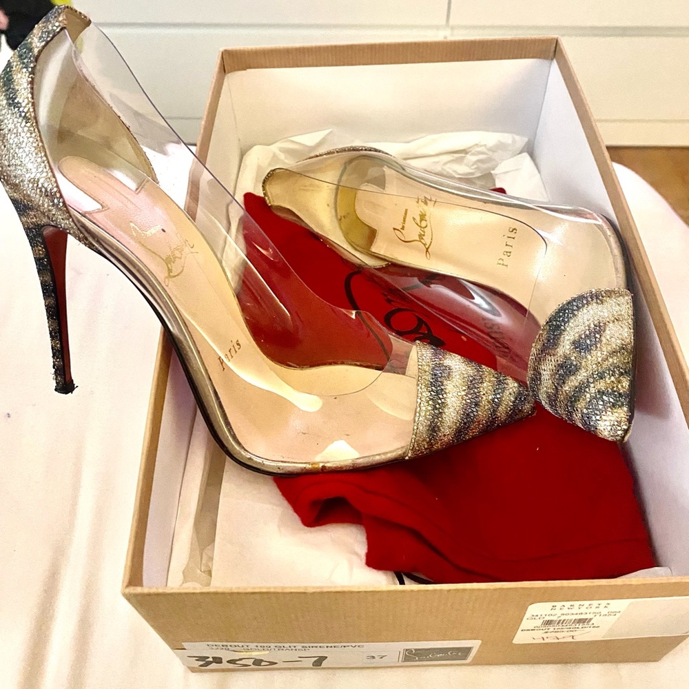 Christian louboutin size 37 worn 3 times no scuffs